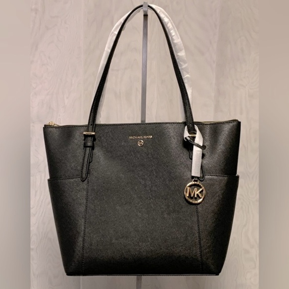 Michael Kors Jet set LG Saffiano Leather Top Zip Tote Bag - NWT